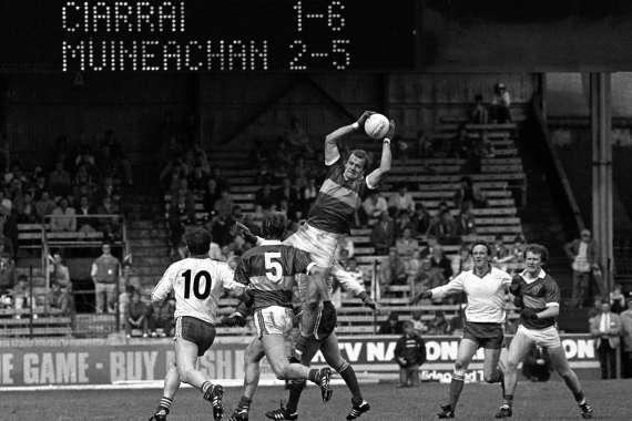 Jack O'Shea's high fielding vs Monaghan in the 1985 AI Semifinal
