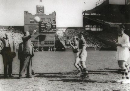 Throw in to start the historic 1947 All Ireland Senior Final in the Polo Grounds, New York